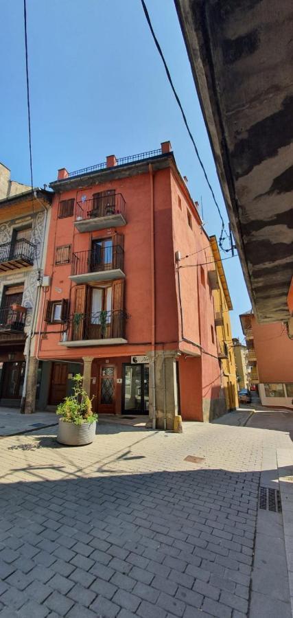 Apartamento Con Encanto Tipico Cereta Centro Puigcerdà Exterior foto